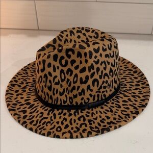 Leopard Wide Brim Hat Never Worn